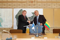 Vantos miesto meras Juhani Paajenen ir Palangos m. saviv. meras Remigijus Alvydas Kirstukas
